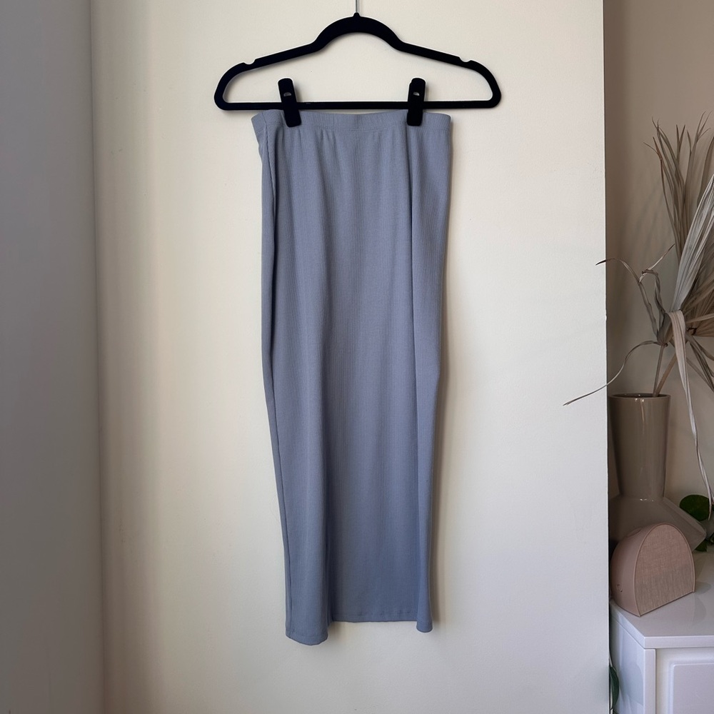 Superdown Lena Midi Set in Dusty Blue size Small - Picture 9 of 15